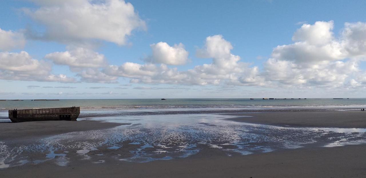 Au 13 : Fenetres Sur Arromanches Kültér fotó